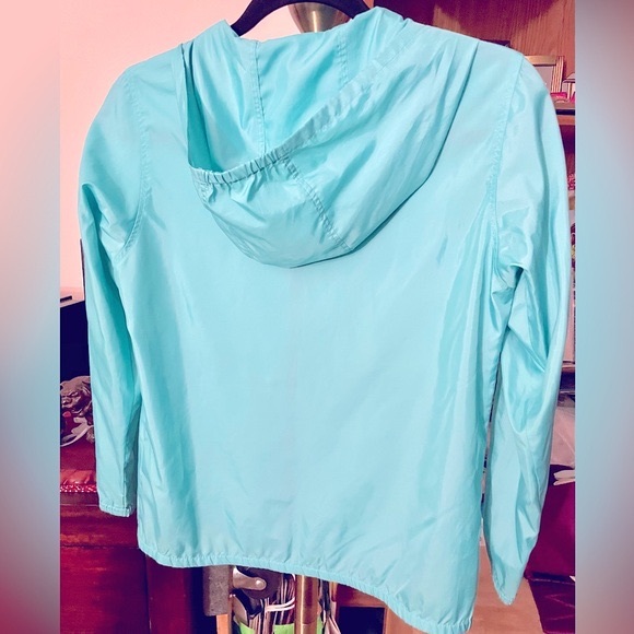 Cute turquoise rain jacket for ☔️ or 🏃🏻‍♀️ - Picture 3 of 5